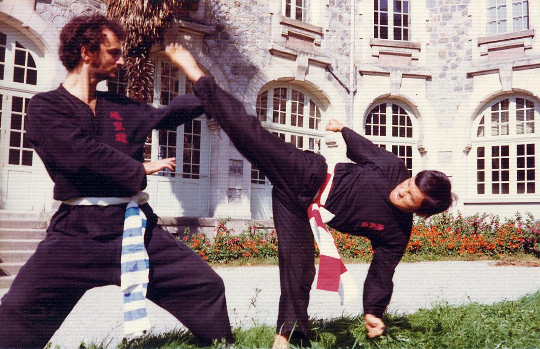 le Cobaye de Maitre Tran Phuoc ... Gérard ceinture marron Tasteyre Tran Phuoc